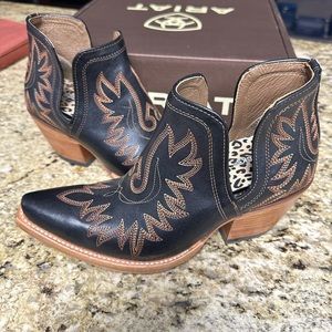 Ariat Boot or Bootie - Dixon in Brooklyn Black- Size 8.5